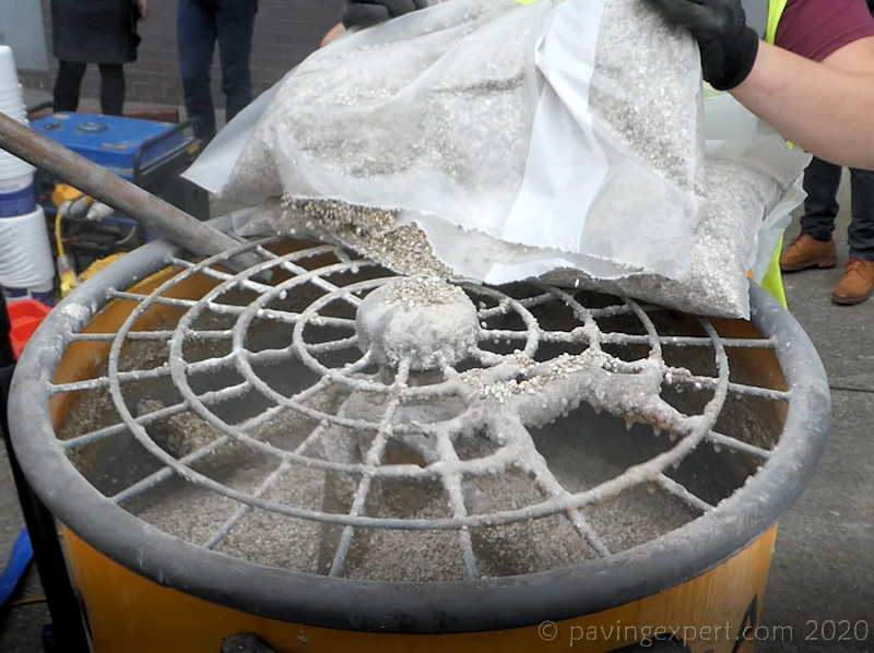 add aggregates to mixer