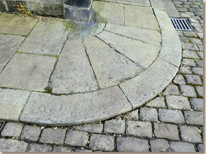 fan radius with cap stone fan radius with cap stone