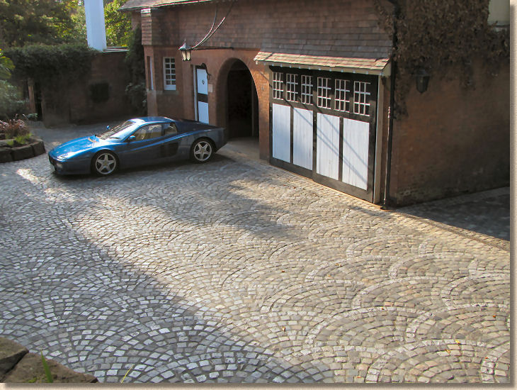 fan sett paving with romex jointing