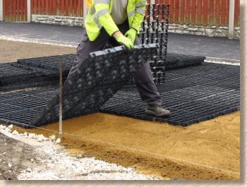 laying grid cell pavers laying grid cell pavers