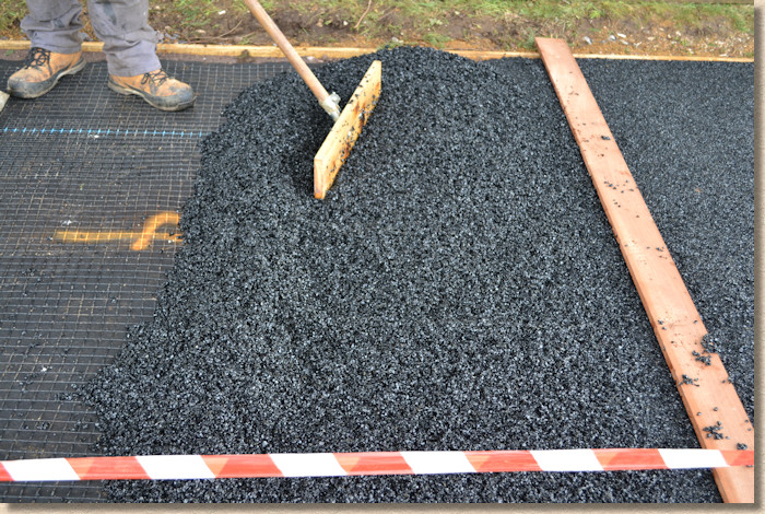 laying resin bound surfacing at golf club laying resin bound surfacing at golf club