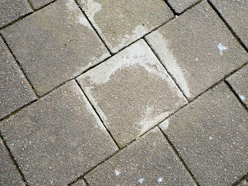 pouring a slurry into the joints sloppy repair