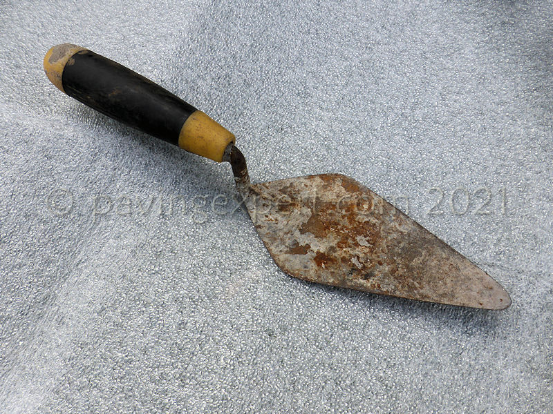 pointing trowel